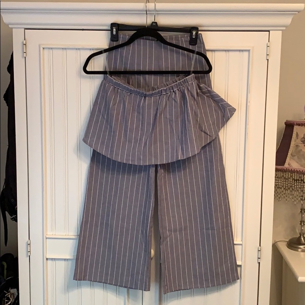 Matching blue stripped set!